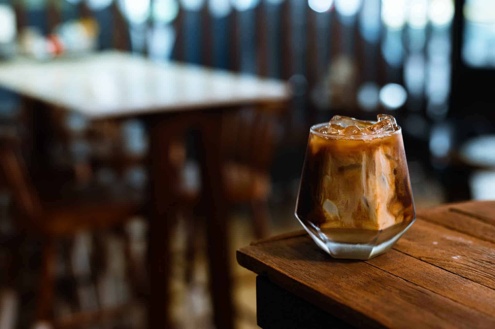 Tempatnya Penikmat Es Kopi Susu di Cipete
