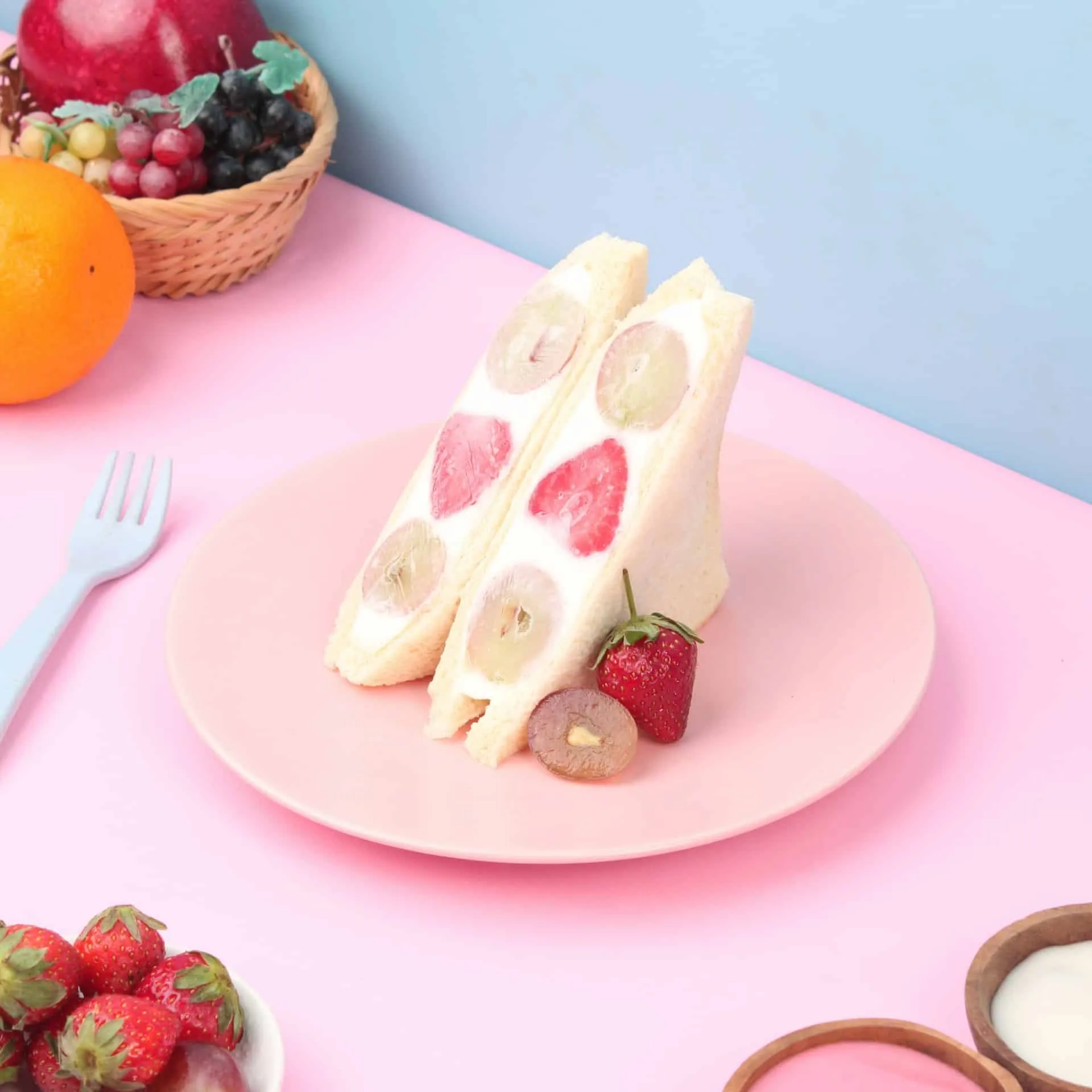 Fruit Sando: Menemukan Keindahan Estetika & Kesegaran Alami dalam Sandwich Buah Jepang