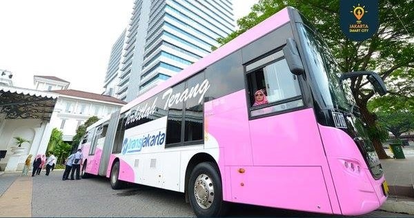 Transjakarta Starts to Operate Female-Only Buses