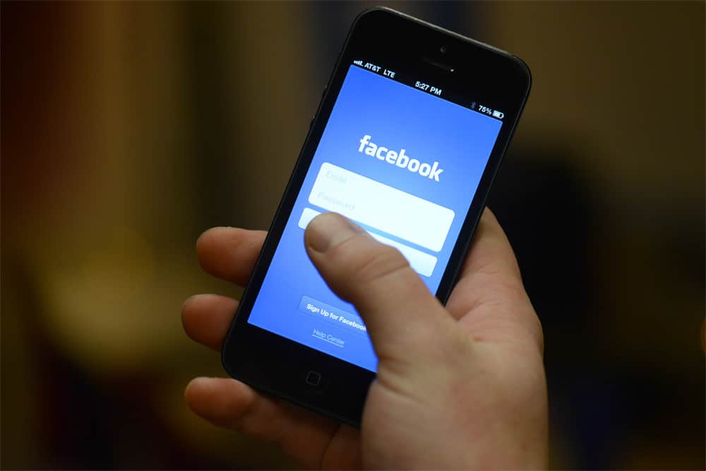 Setelah Instagram, Facebook Messenger Kini Bisa Multi Akun