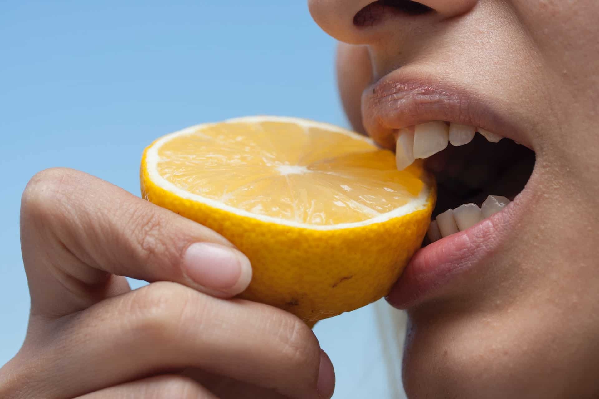 5 Tanda Fisik Anda Miliki Pola Makan yang Buruk