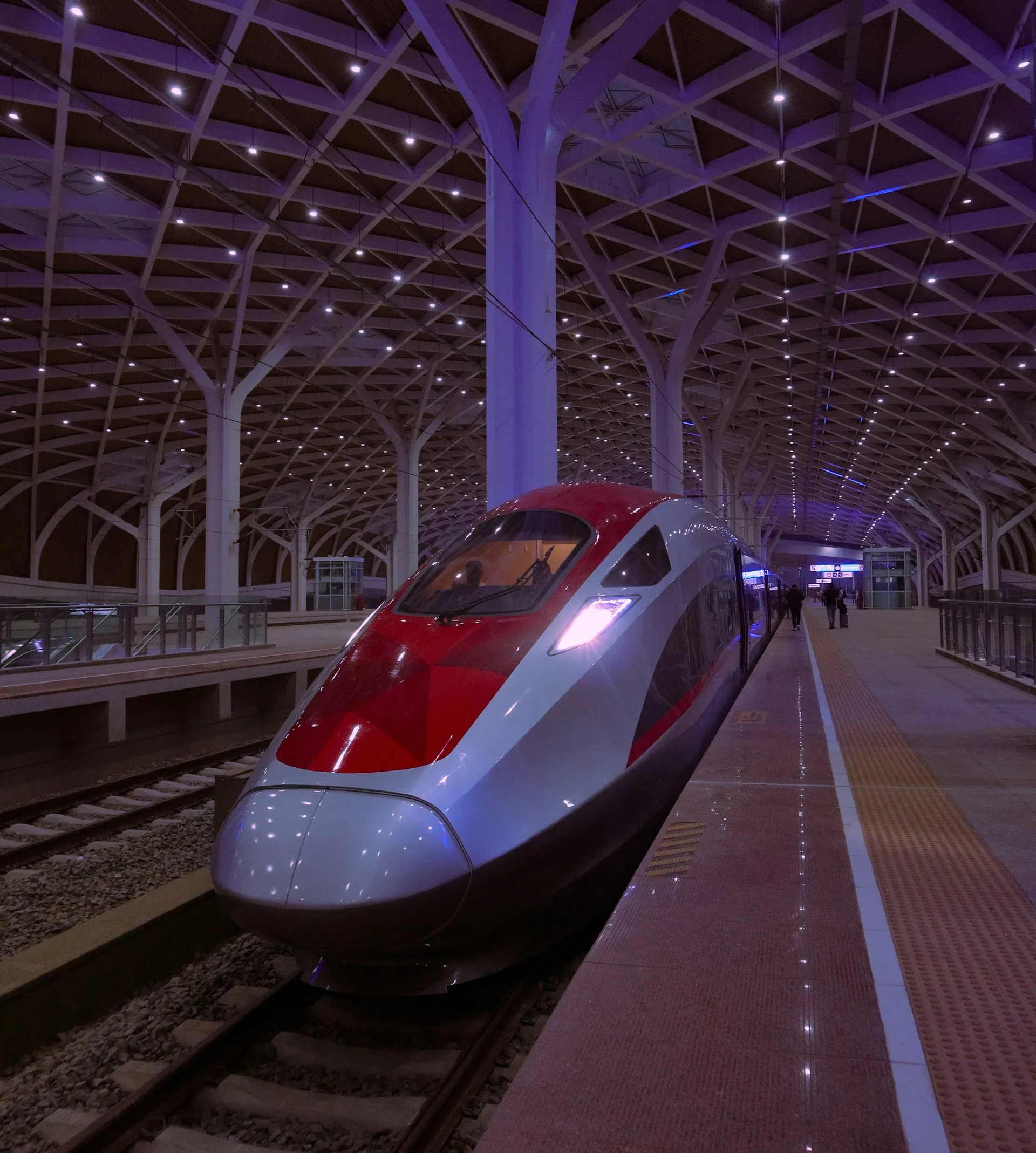 The Hyperloop Commute Era: Memetakan Dampak Transportasi Cepat Terhadap Mobilitas Gaya Hidup Urban