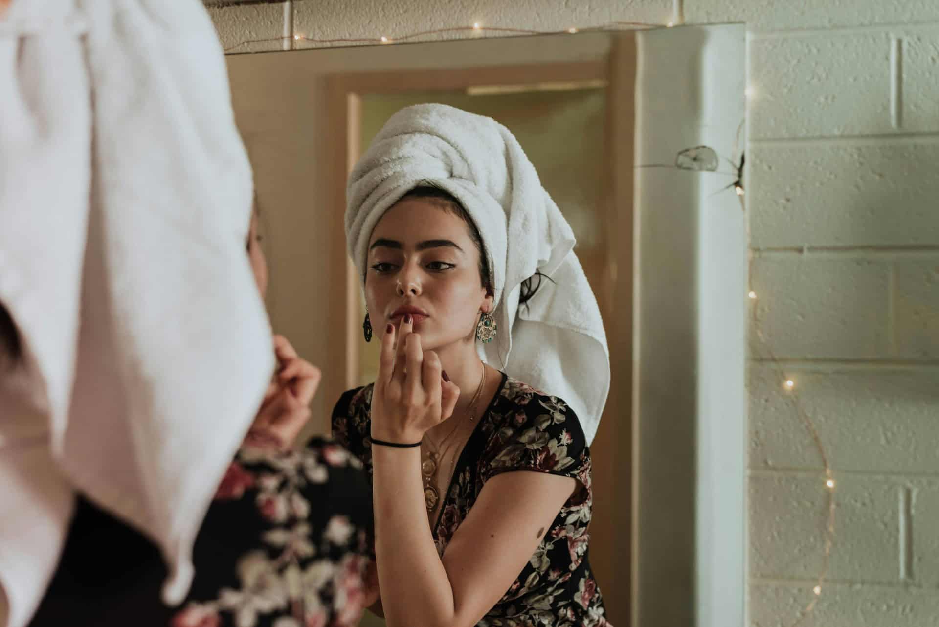 Perawatan Kulit Wajah Basic & Wajib Untuk Perempuan Usia 30 Tahun Ke Atas
