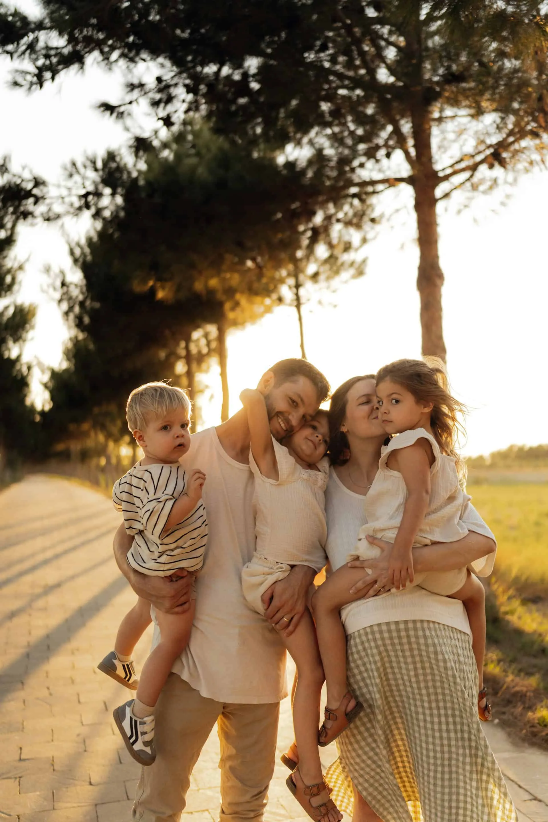 Unplugged Family Time: Membangun Koneksi Nyata Tanpa Gangguan Layar