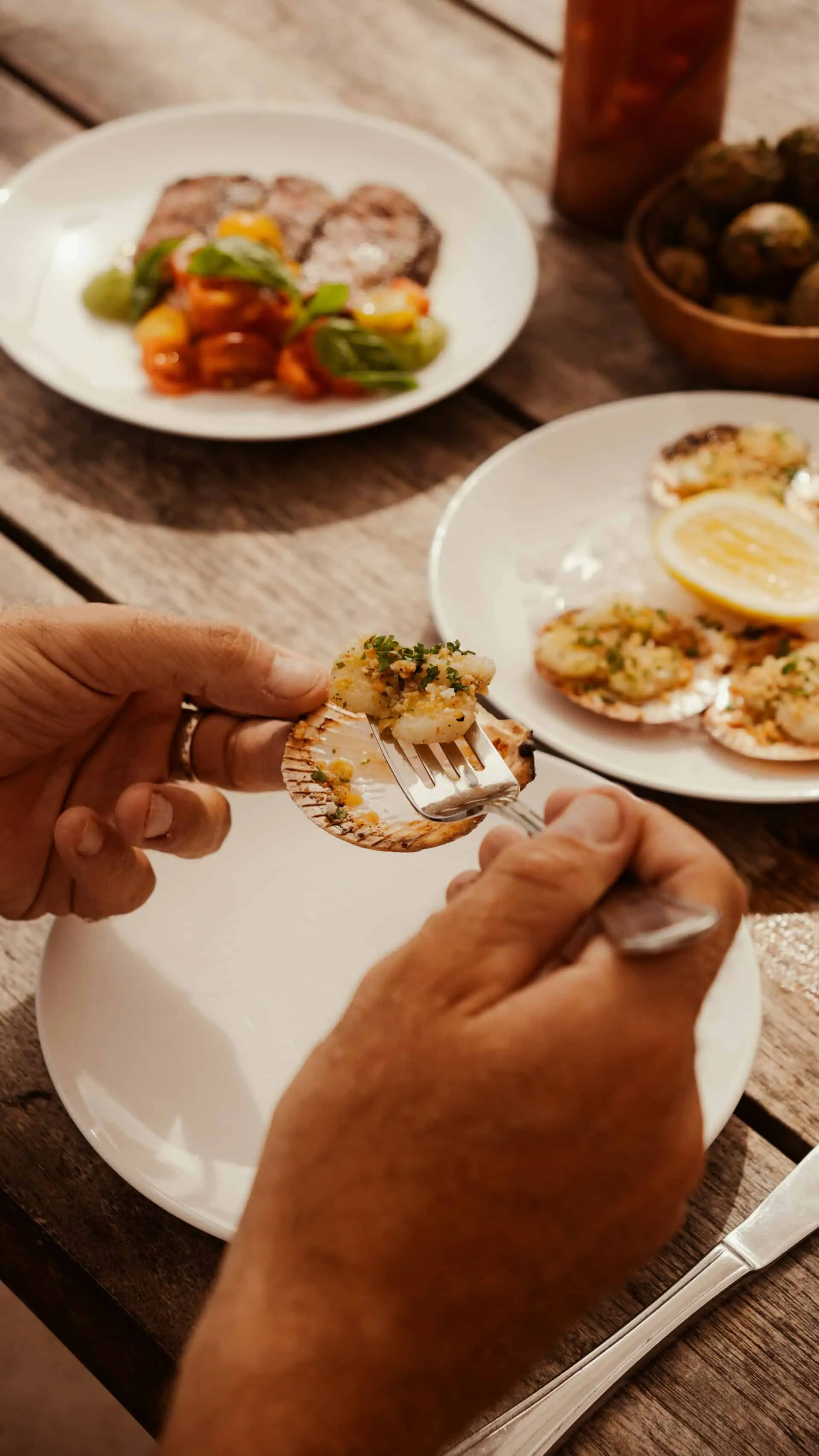 Sustainable Seafood: From Local Fishers Directly to Your Fine Dining Table