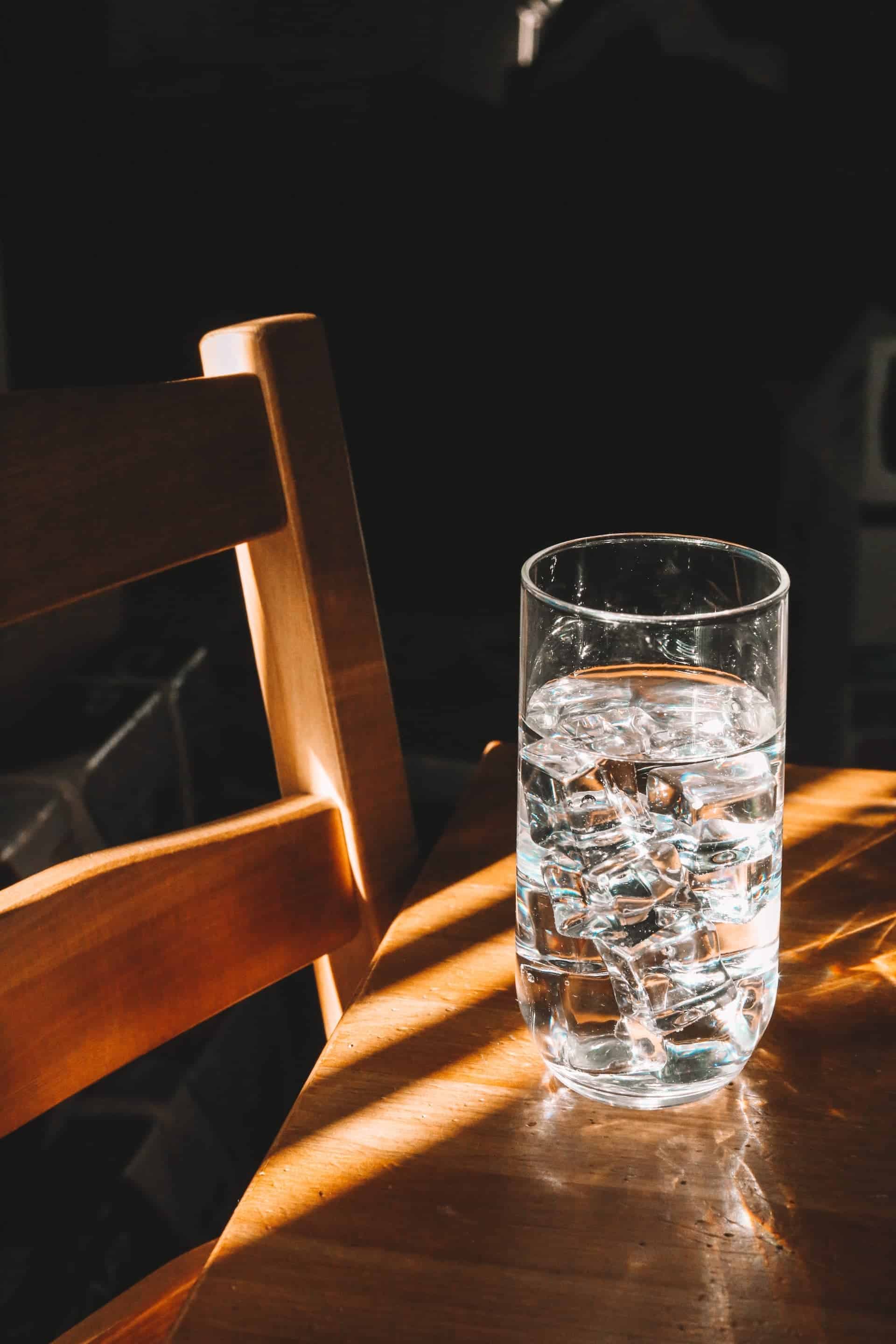 5 Benefits of Mineral Water For Your Health