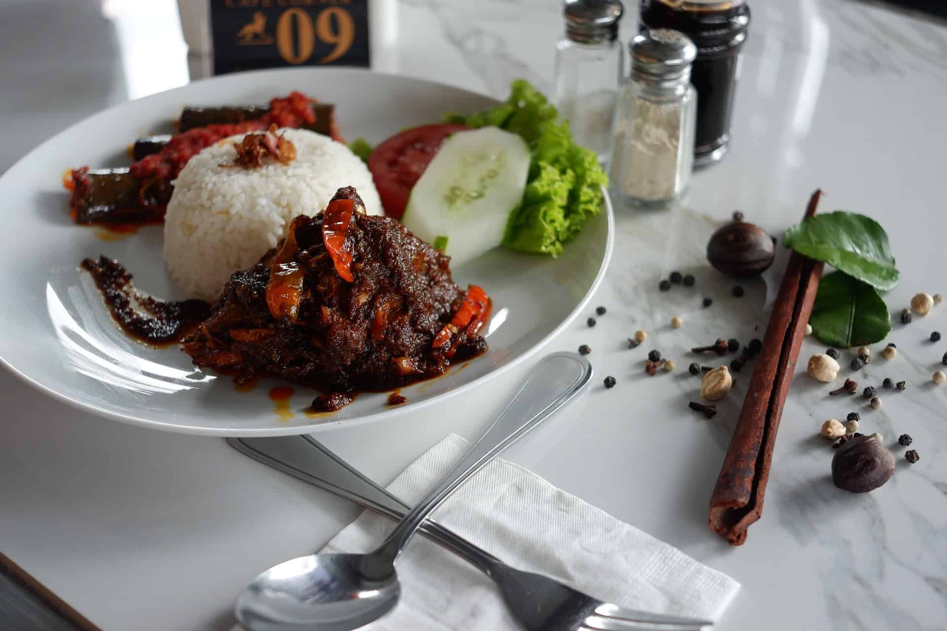 9 Rekomendasi Restoran Padang Terlezat!