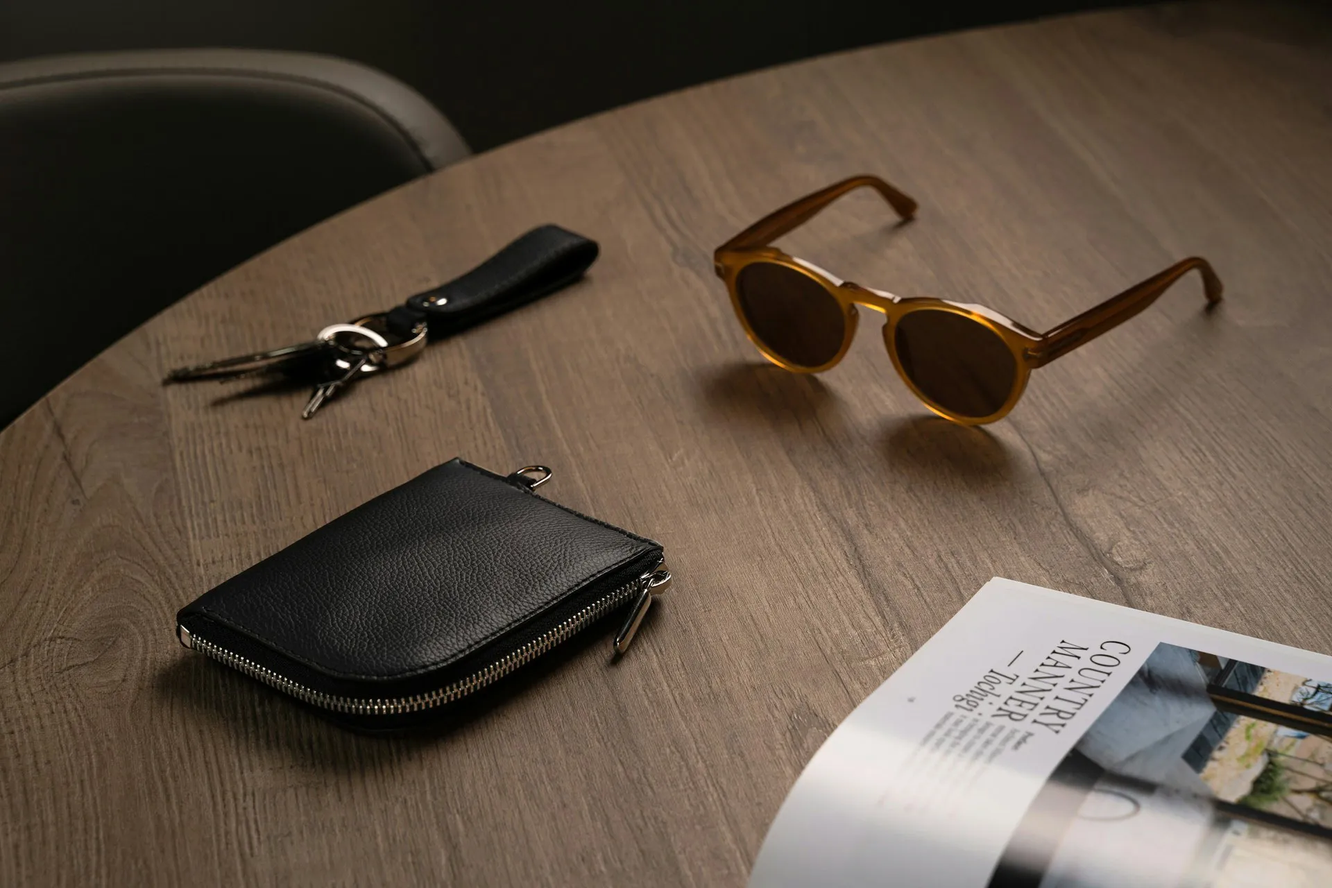 The Eternal Stitch: Honoring Integrity & Durability in Hand-Stitched Leather Craft