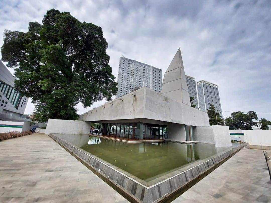 Masjid Amir Hamzah, Tempat Beribadah dan Bertukar Pikiran Para Seniman