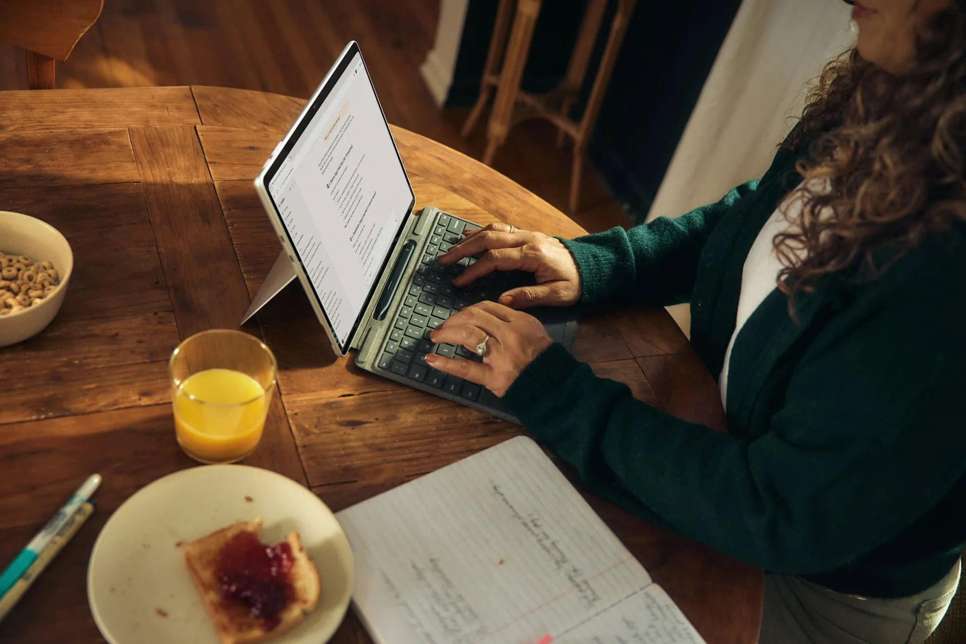 Hybrid Nomadism: Mendefinisikan Etika & Efektivitas Kerja di Ruang Publik Masa Kini