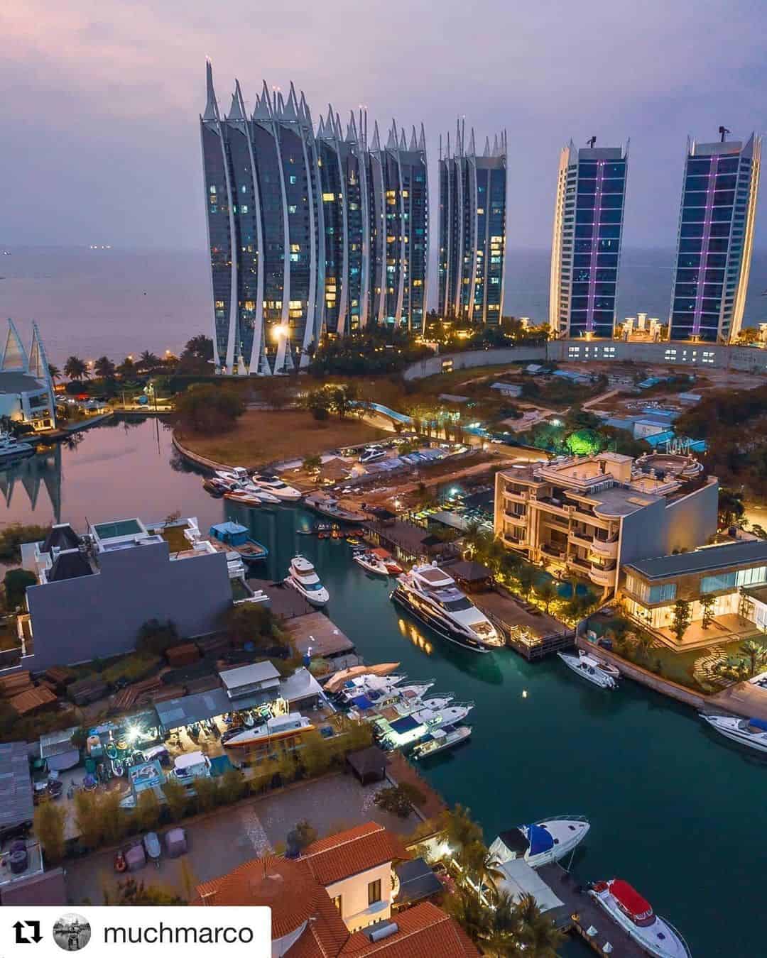 One Luxury Apartment with Oceanic View