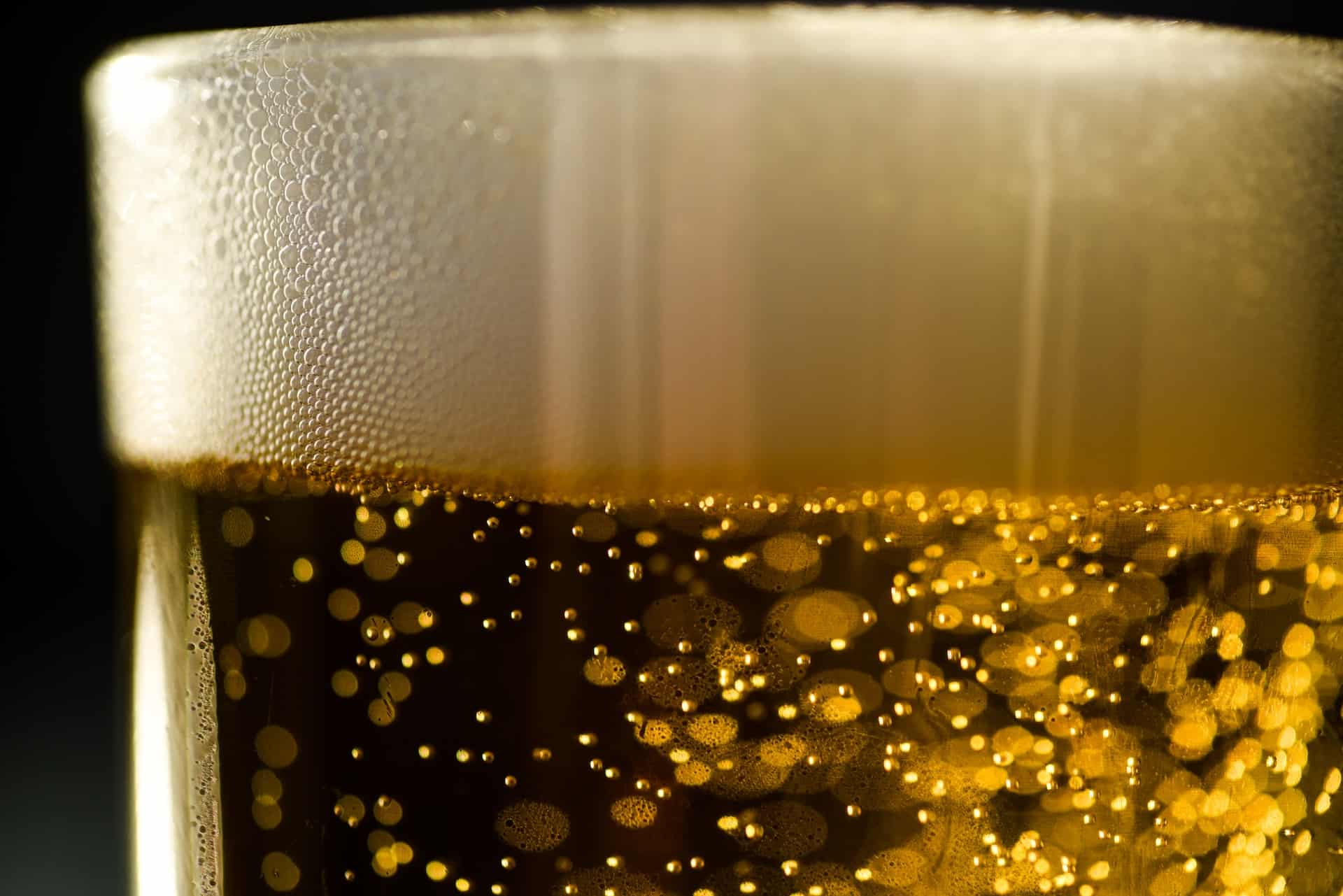 6 Mitos Minuman Beralkohol Yang Harus Ditinggalkan