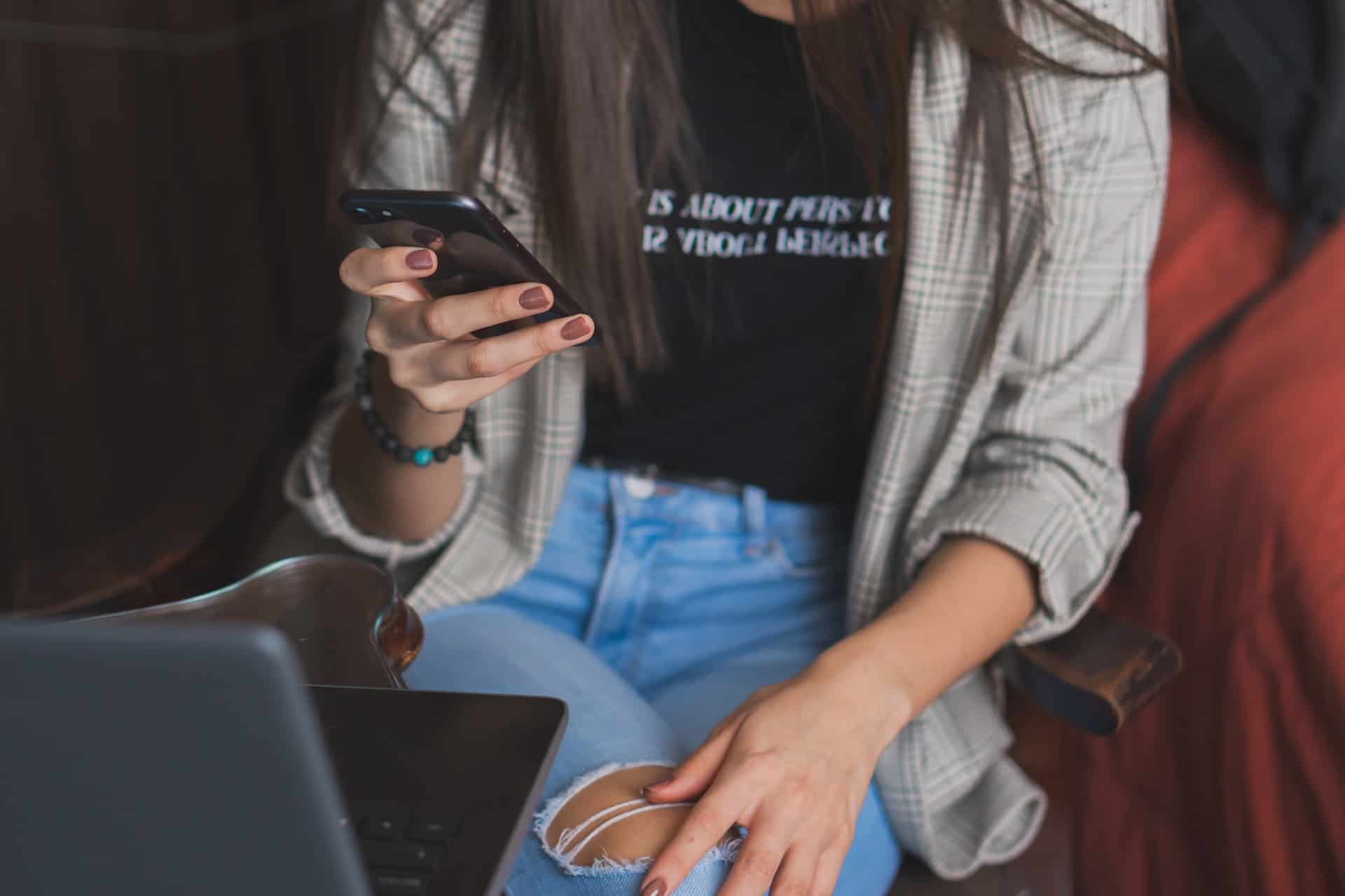 Does Online Shopping Make It Easier?