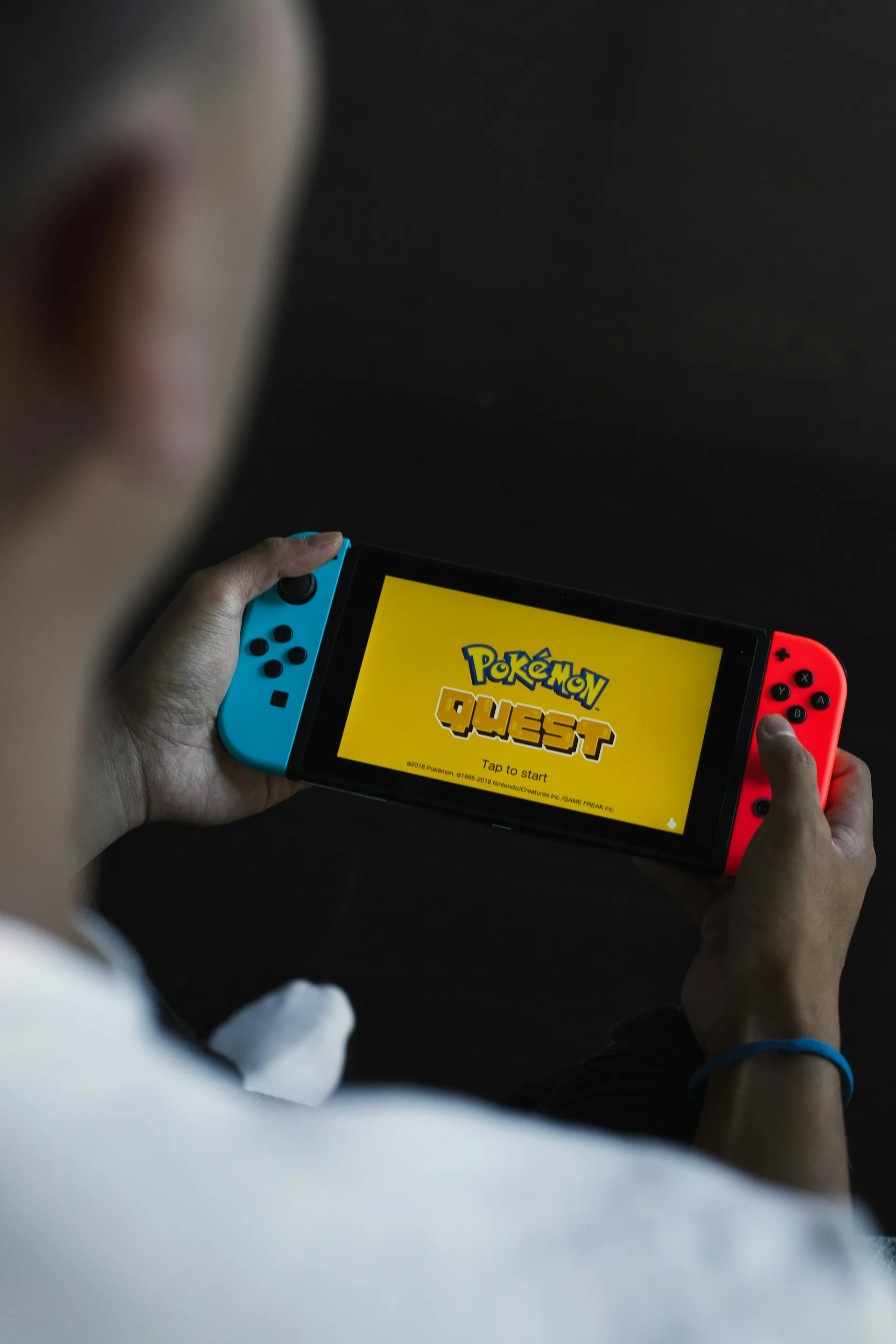 Handheld Gaming PC: Portabilitas Console dalam Performa Saku Komputer