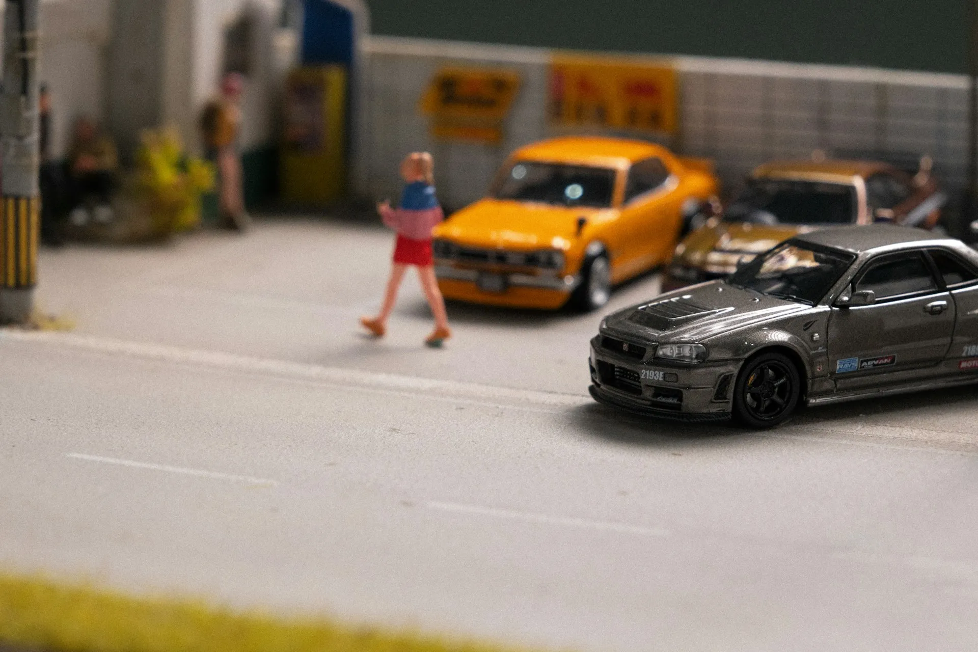 Diecast Diorama Crafting: Micro-Scale Spatial Architecture and the Evolution of Visual Narratives in Collectible Subcultures