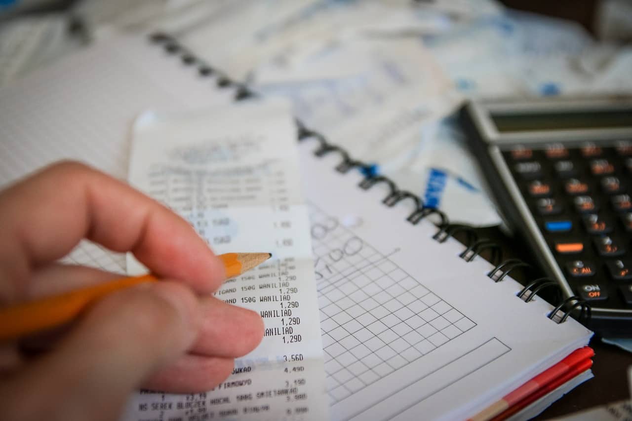 Tips Menghemat Pengeluaran Saat Mencari Kerja