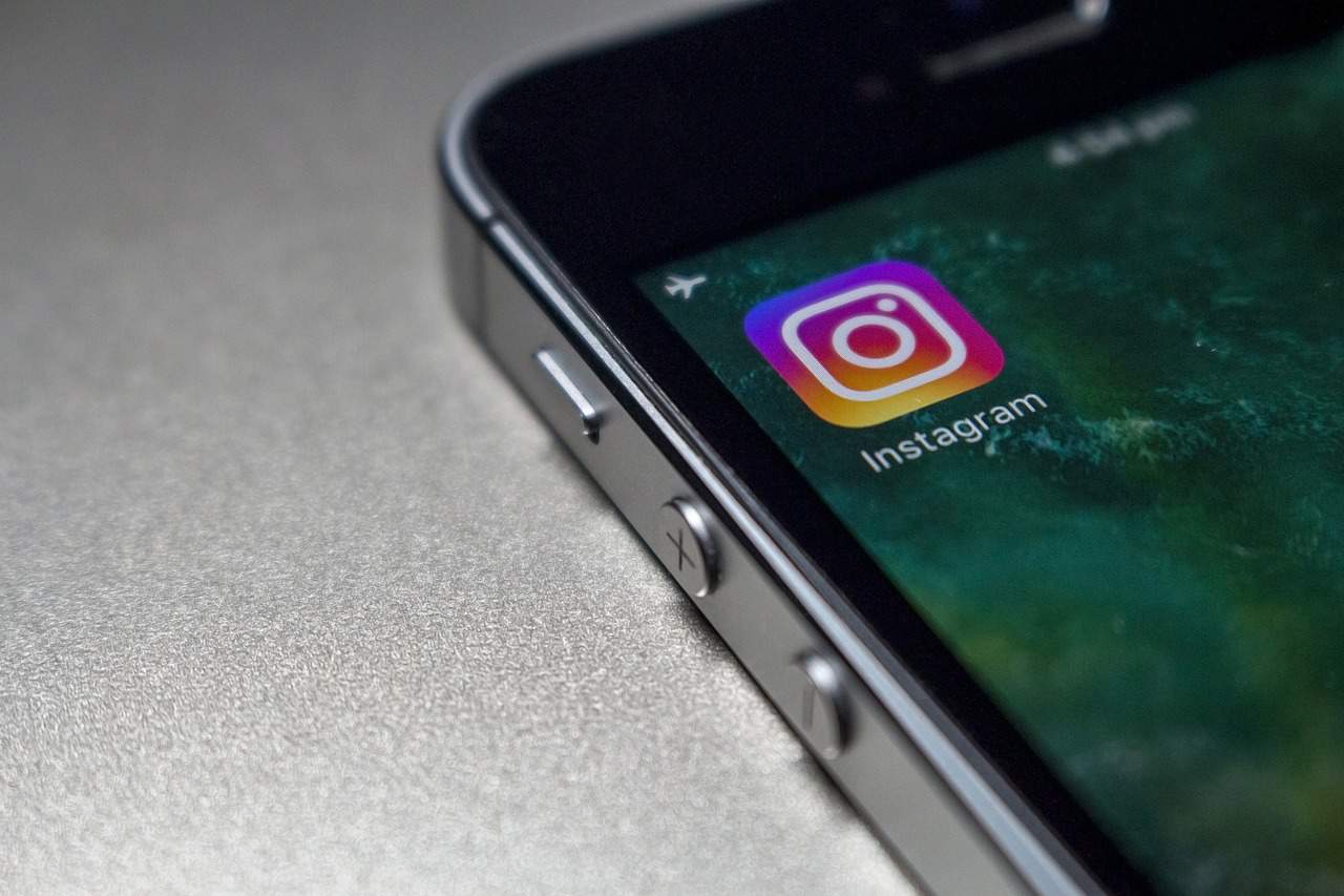 Android User can Access Offline Instagram