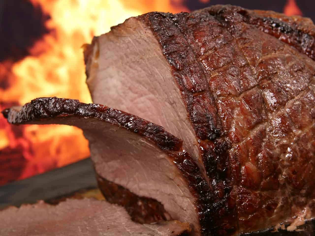 5 Restoran di PIK yang Sajikan Daging Babi Terlezat