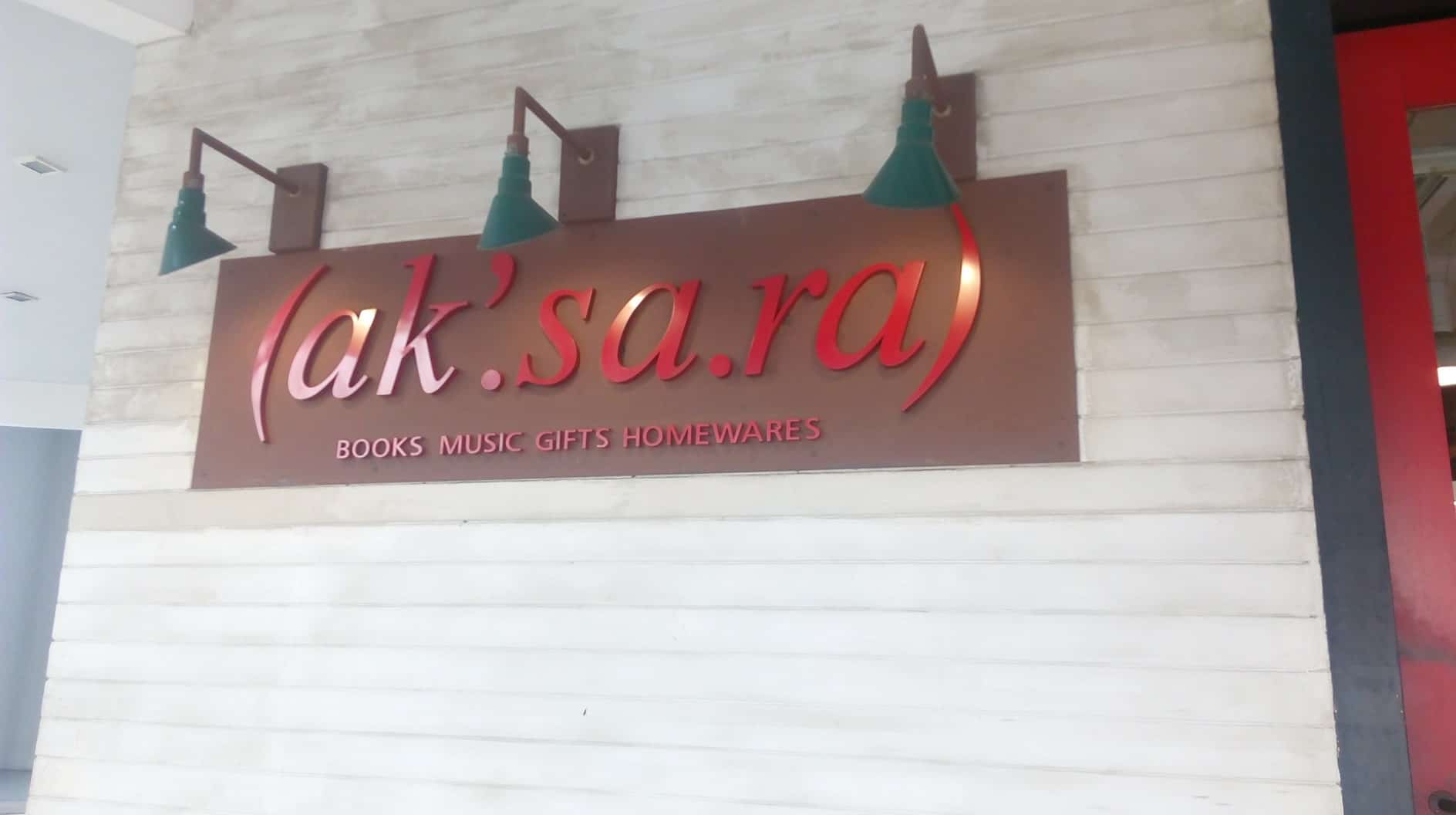 Berburu Koleksi Karya Langka