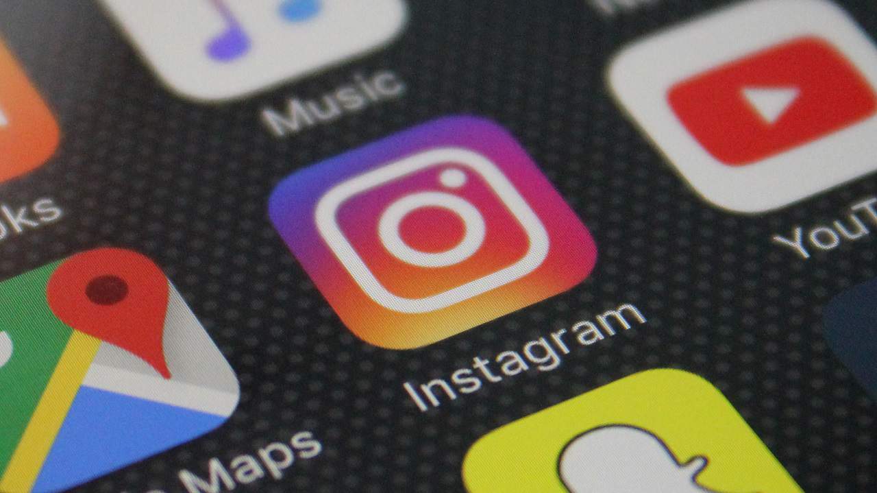 Uji Coba Tata Letak 4 Baris, Instagram Diprotes Penggunanya