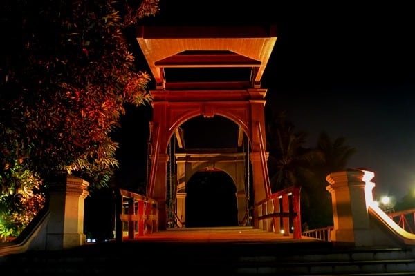 Kota Intan Bridge, Old Bridge Connected Dutch and England