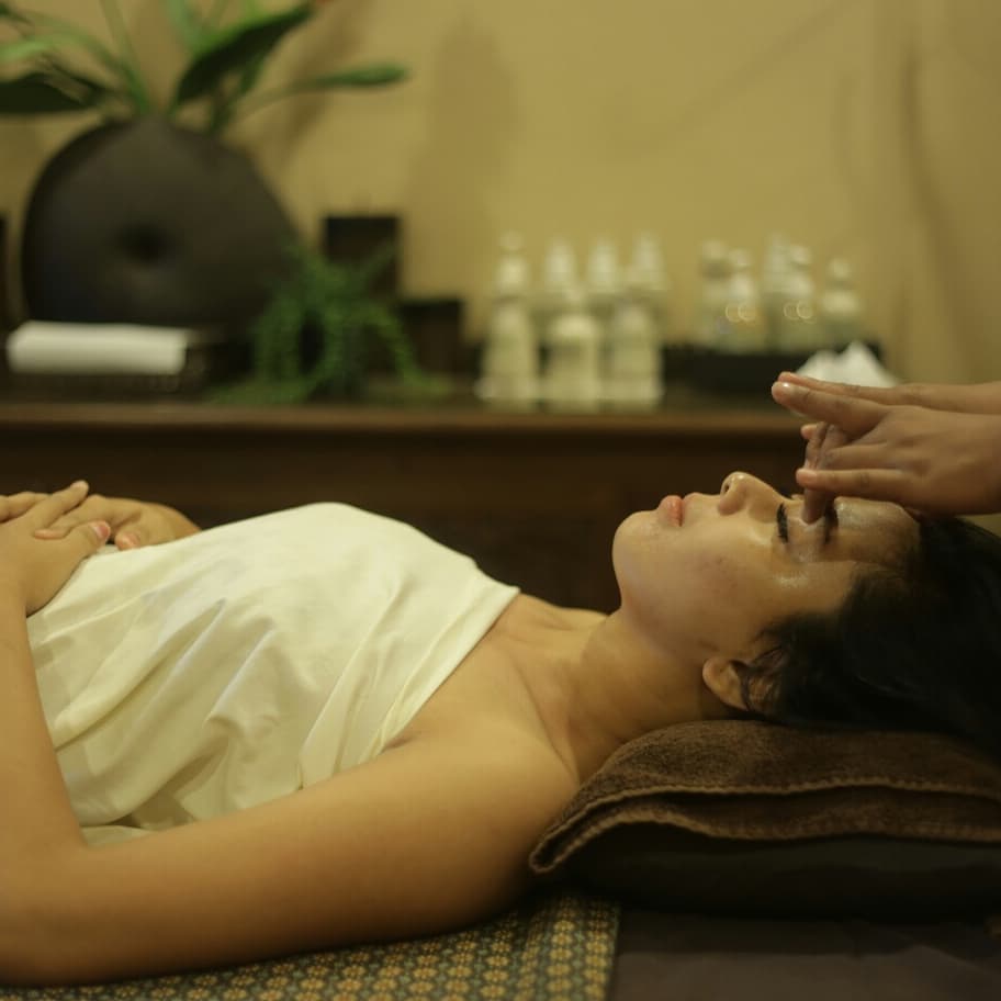 3 Beauty Centers in Jakarta with Eye Treatment