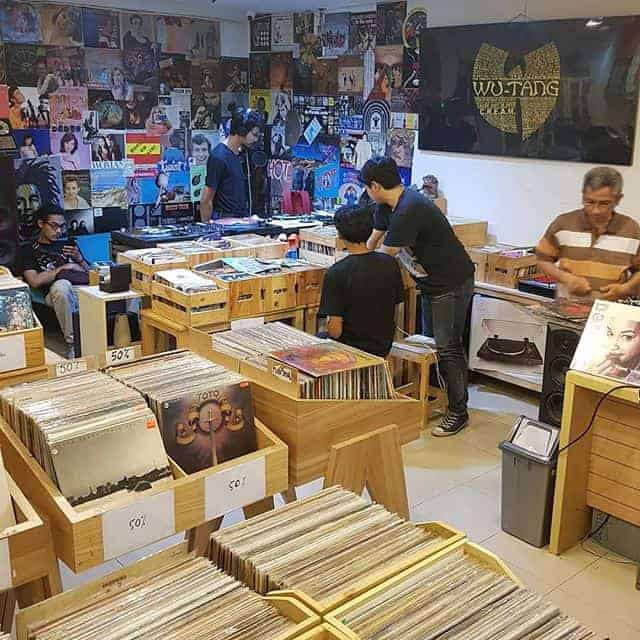 Temukan Vinyl dengan Harga Terjangkau di Paper Pot Records