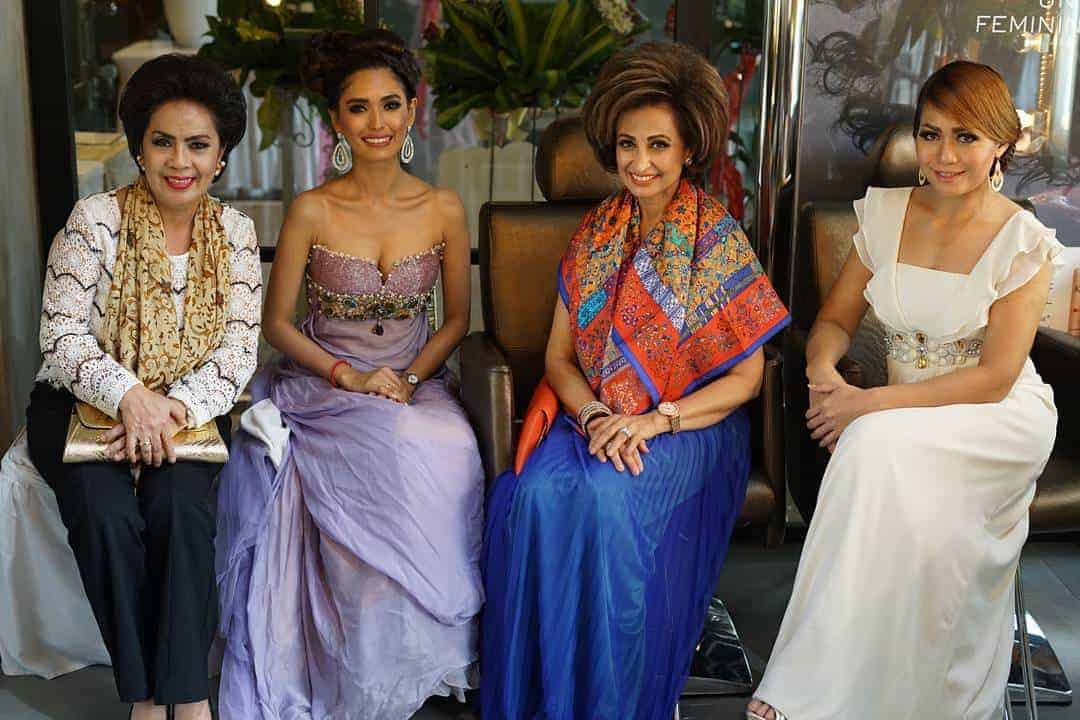 Favourite Socialites Pick