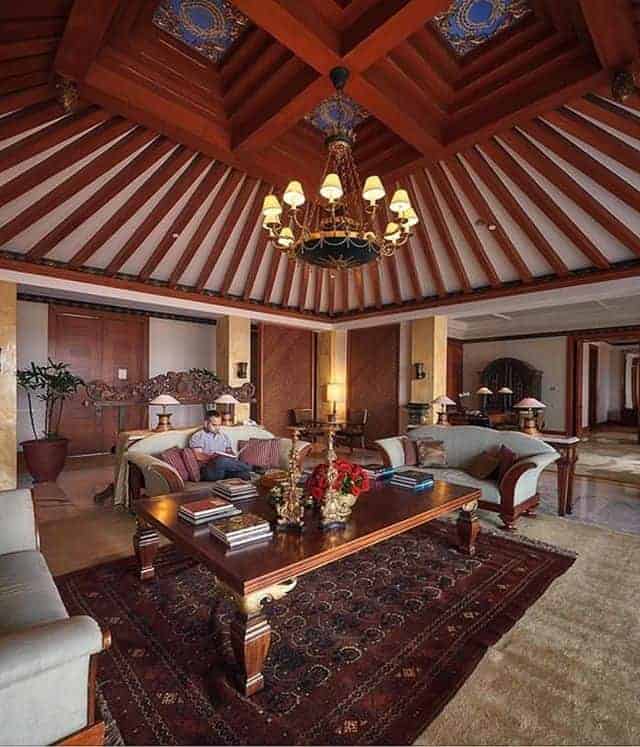 These 3 Hotels in Jakarta Have Super Luxury Rooms