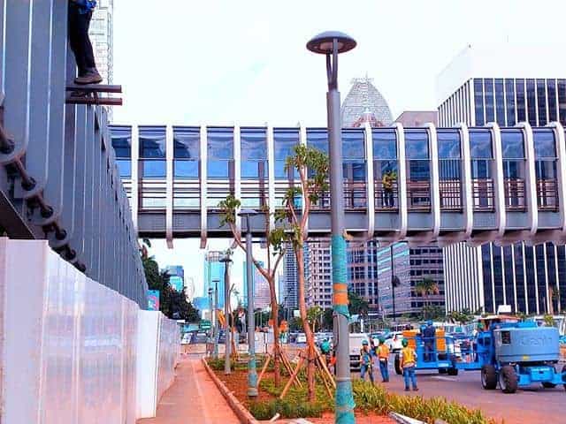 3 Beautiful Crossing Bridges Decorating Jalan Sudirman