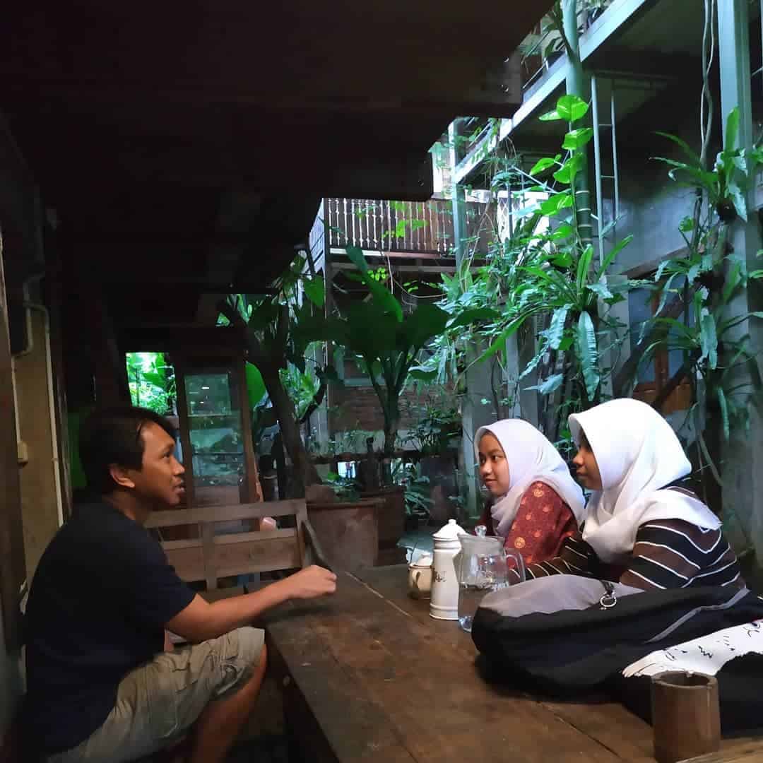 Belajar Sejarah Bersama Komunitas Bambu