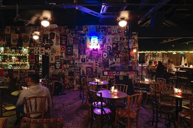 Duck Down Tempat Berpesta dengan Suasana Unik