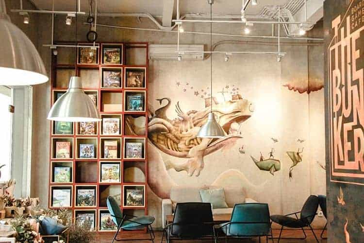Serunya Bermain Board Game di The Bunker Café