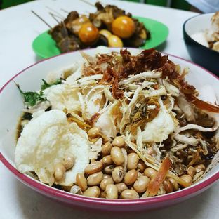 Kenikmatan Bubur Ayam Legendaris di Jakarta Timur
