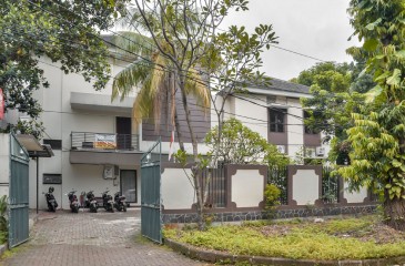 An Affordable Minimalist Residence in South Jakarta