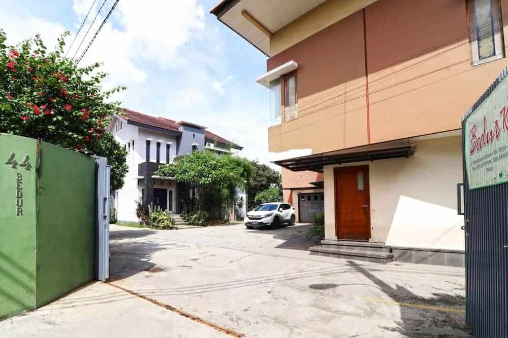 Affordable and Comfortable Homestay near Bekasi Station