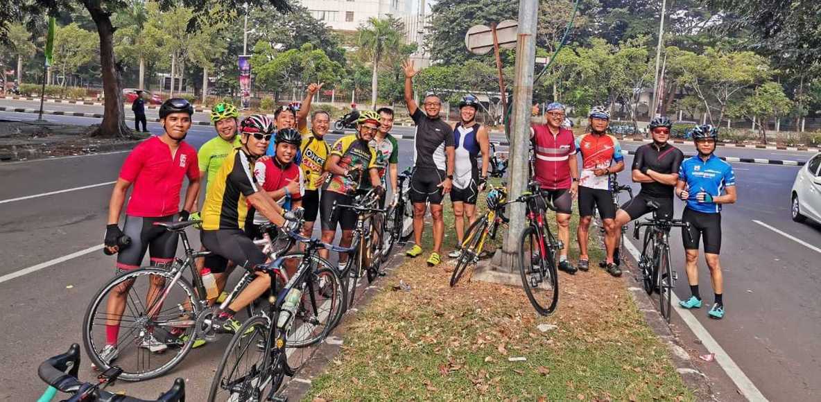 Let’s Join and Have a Good Ride with Komunitas Sepeda Kemayoran Jakarta