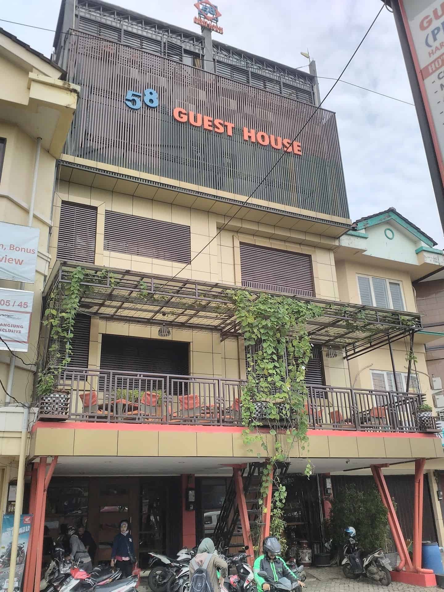 Guest House Murah dekat Stasiun Pondok Ranji