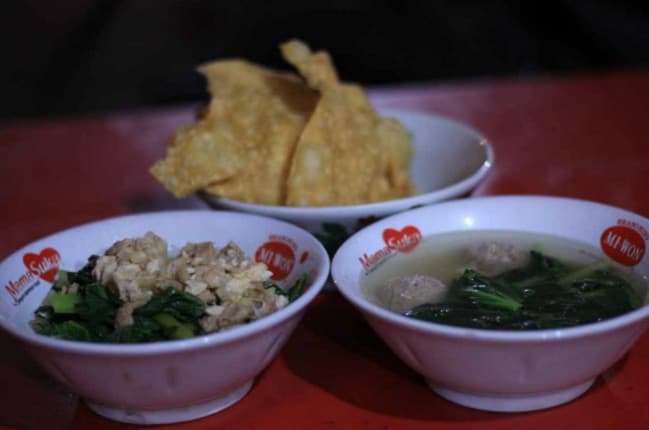 Mencicipi Kelezatan Bakmi Roxy yang Selalu Ramai