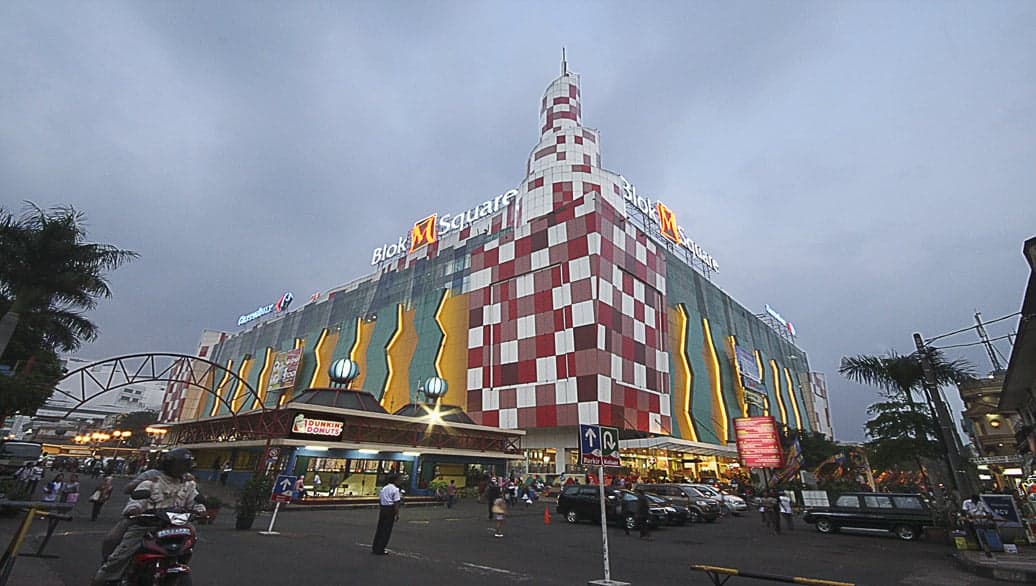 Penuhi Kebutuhan Hobi di Blok M Square