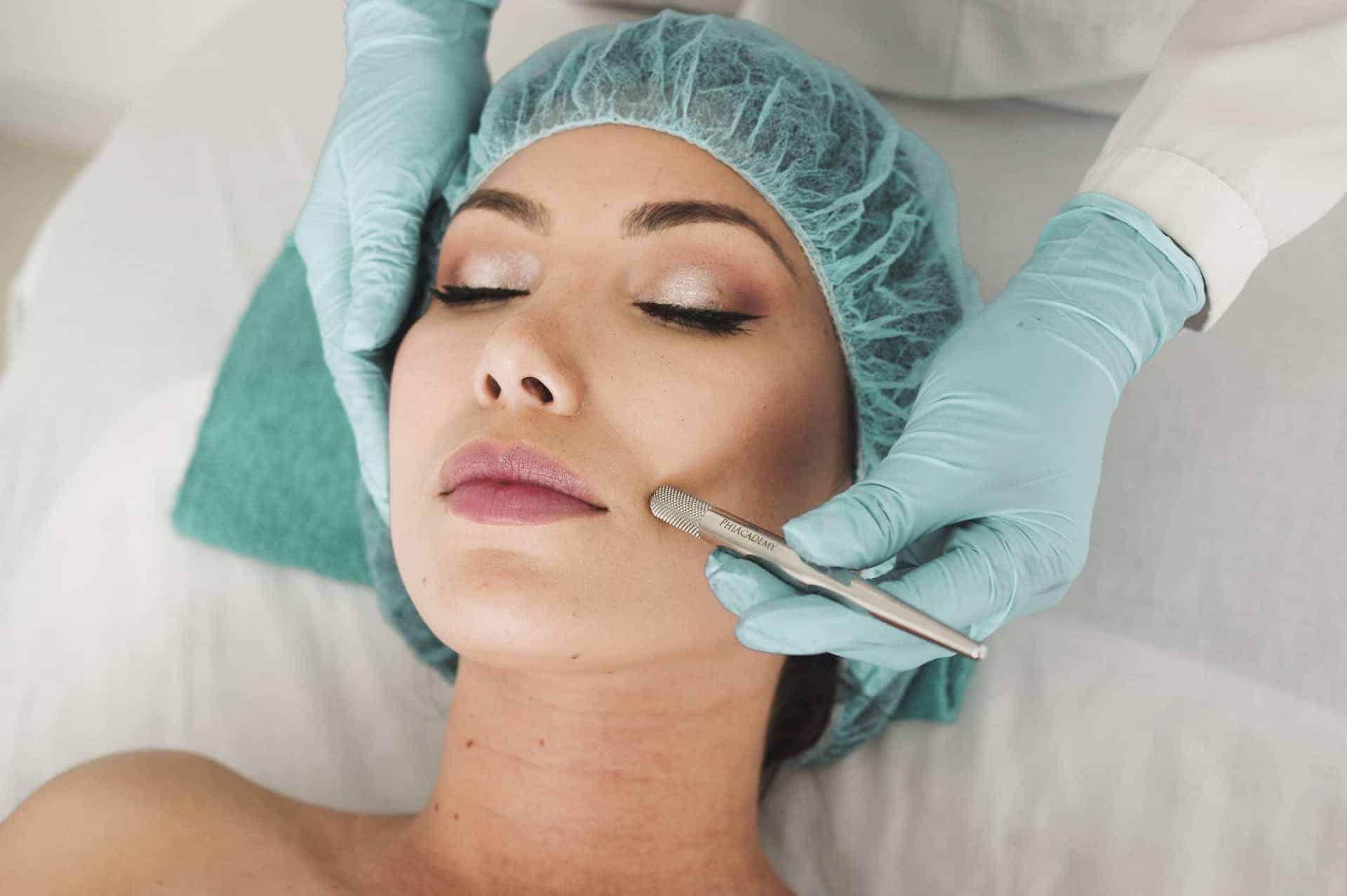 3 Beauty Clinics That Offer Painless Treatments