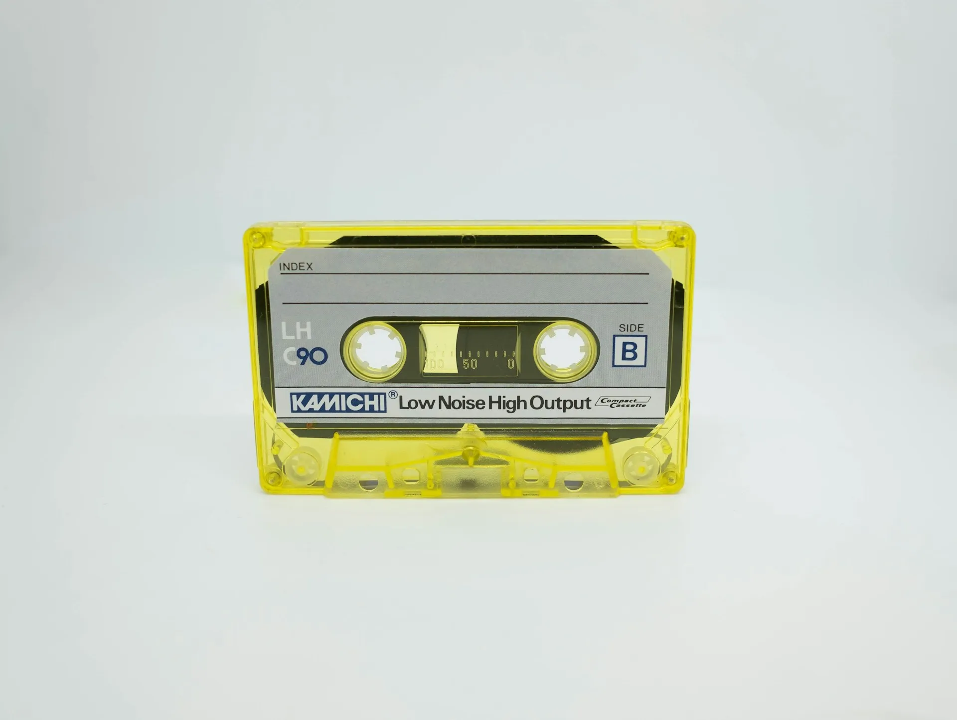 The Custom Mixtape Revival: Menemukan Kembali Keintiman Kurasi Musik Lewat Sentuhan Pita Magnetik