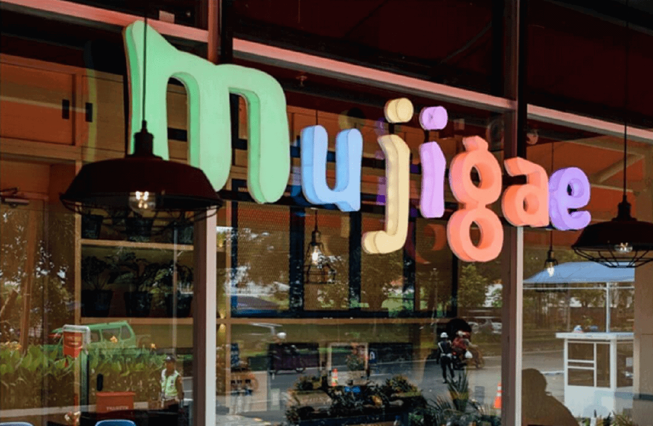 Enjoying Both Korean Food and Music at Mujigae Resto