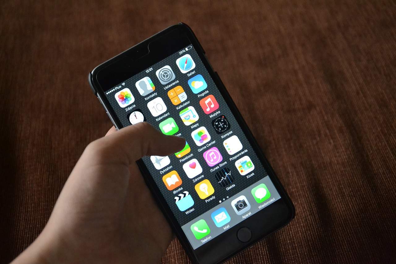 Phablet Jarang Disebut Sering Digunakan